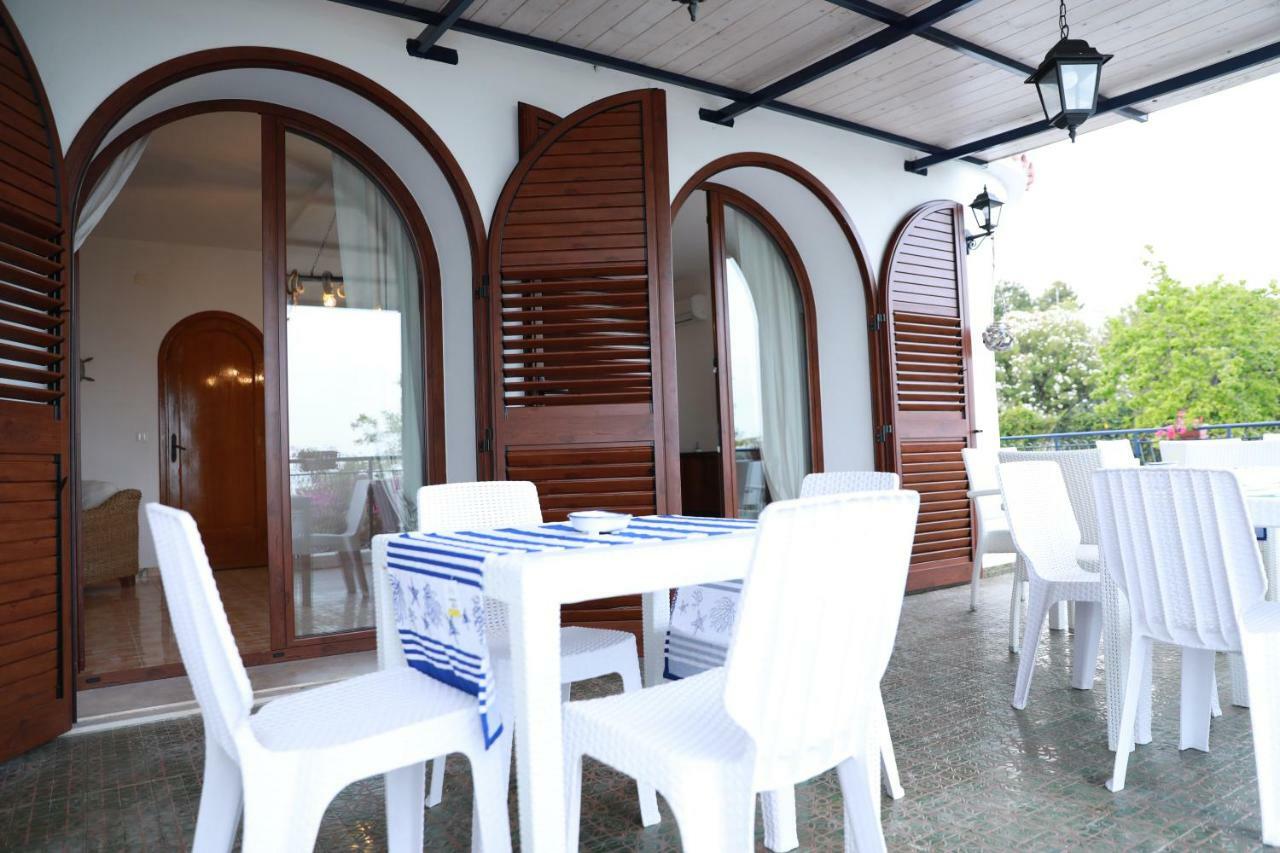 Gli Archi Sul Mare * Gaeta