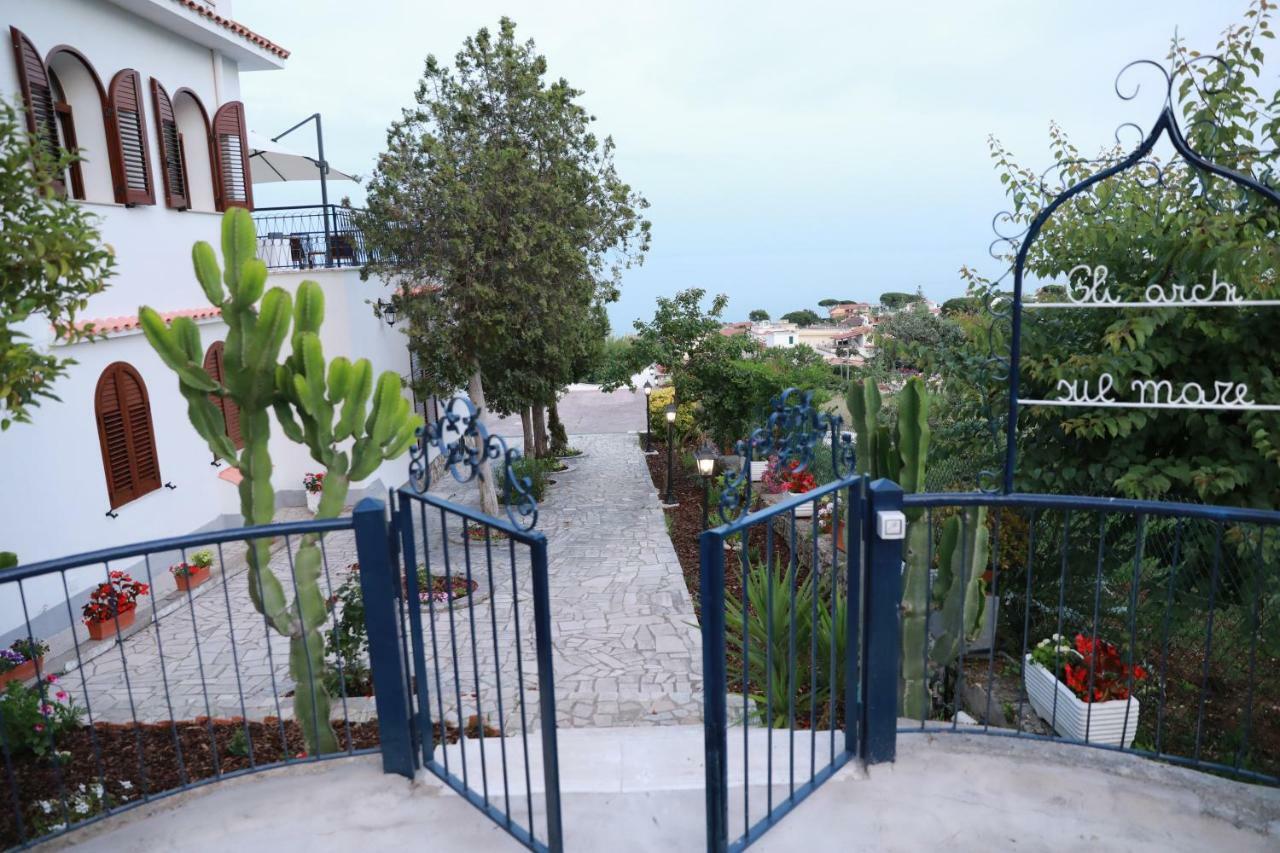 Bed and breakfast Gli Archi Sul Mare *